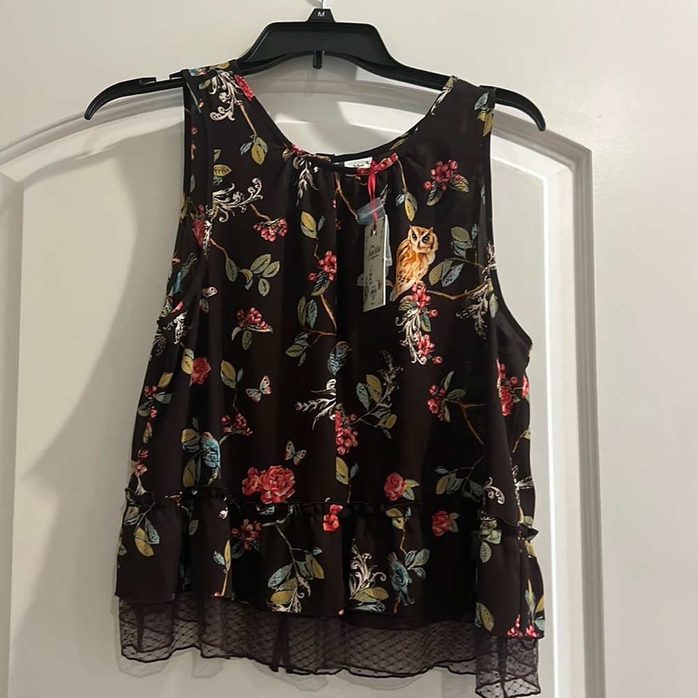 Lauren Conrad lace hem tank top shell